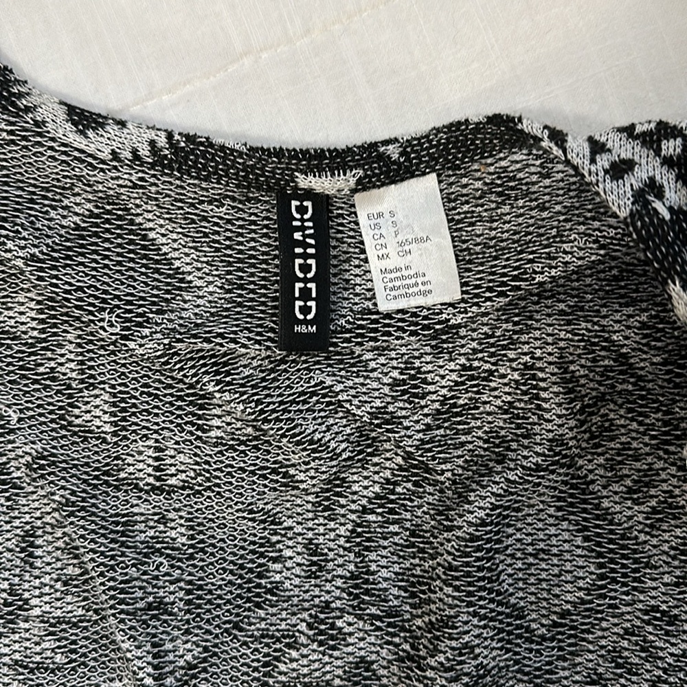 H&M Oversized Cardi - Picture 6 of 7